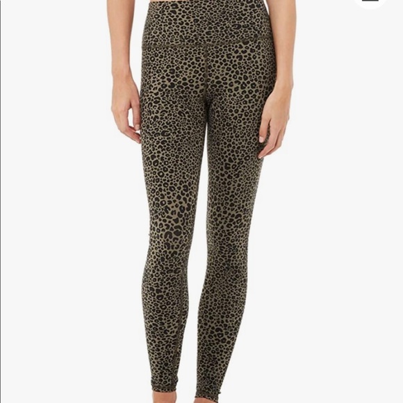 ALO yoga Vapor leggings NWOT - Picture 3 of 8